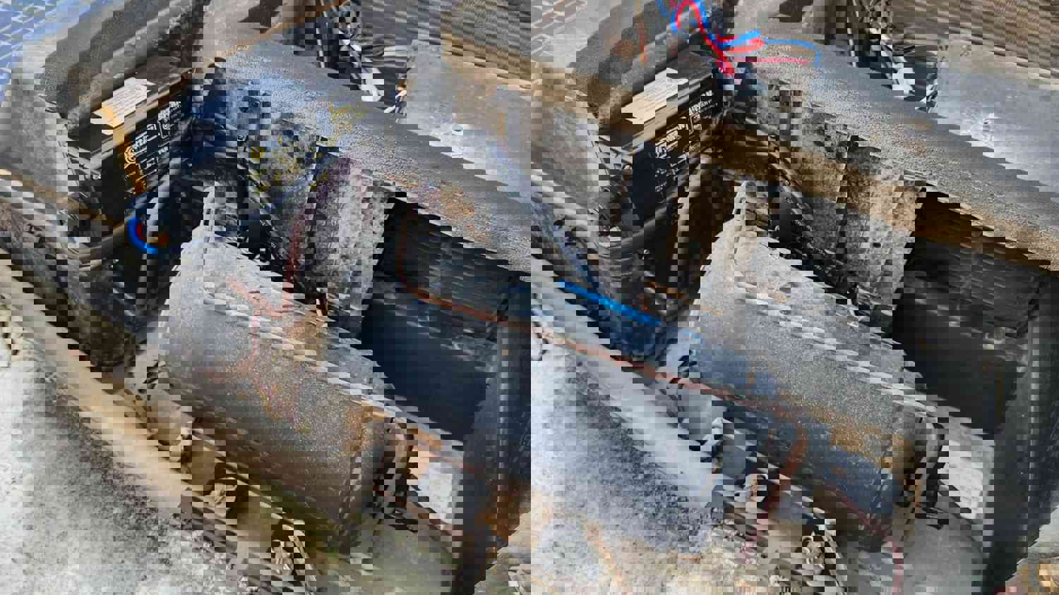 1138658