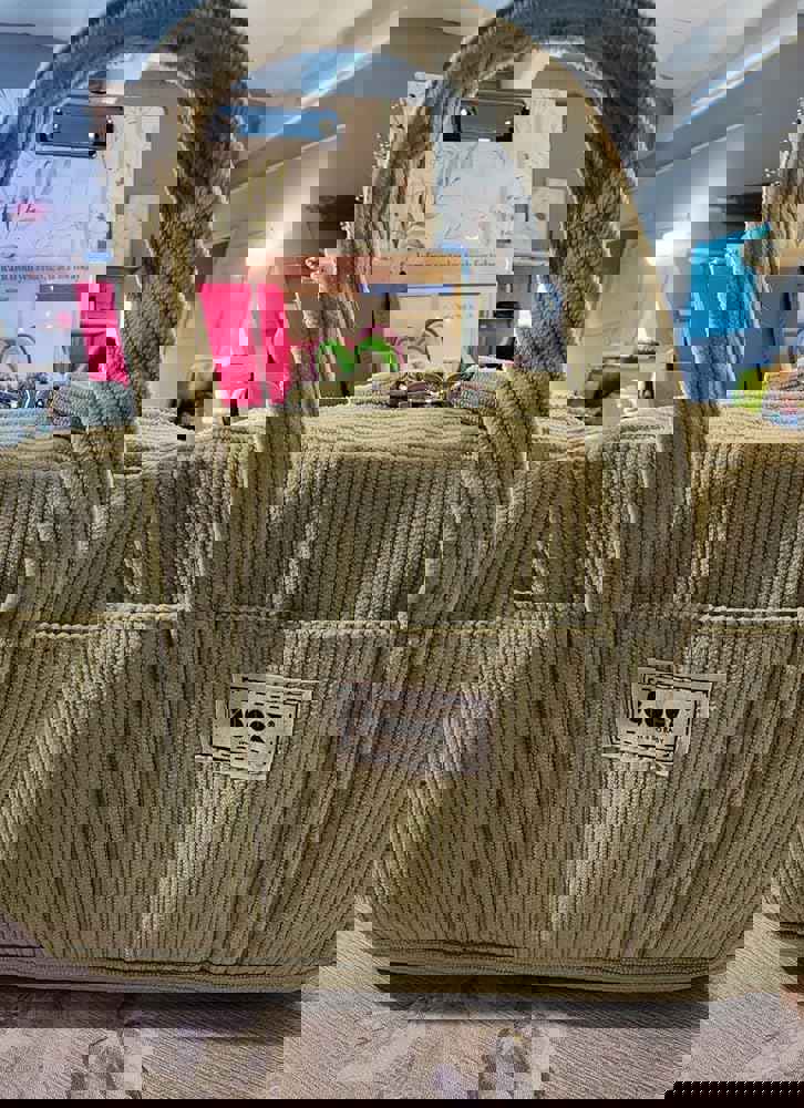 1158412