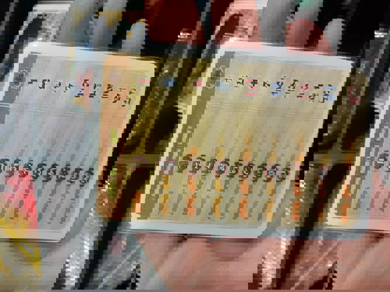 1166895