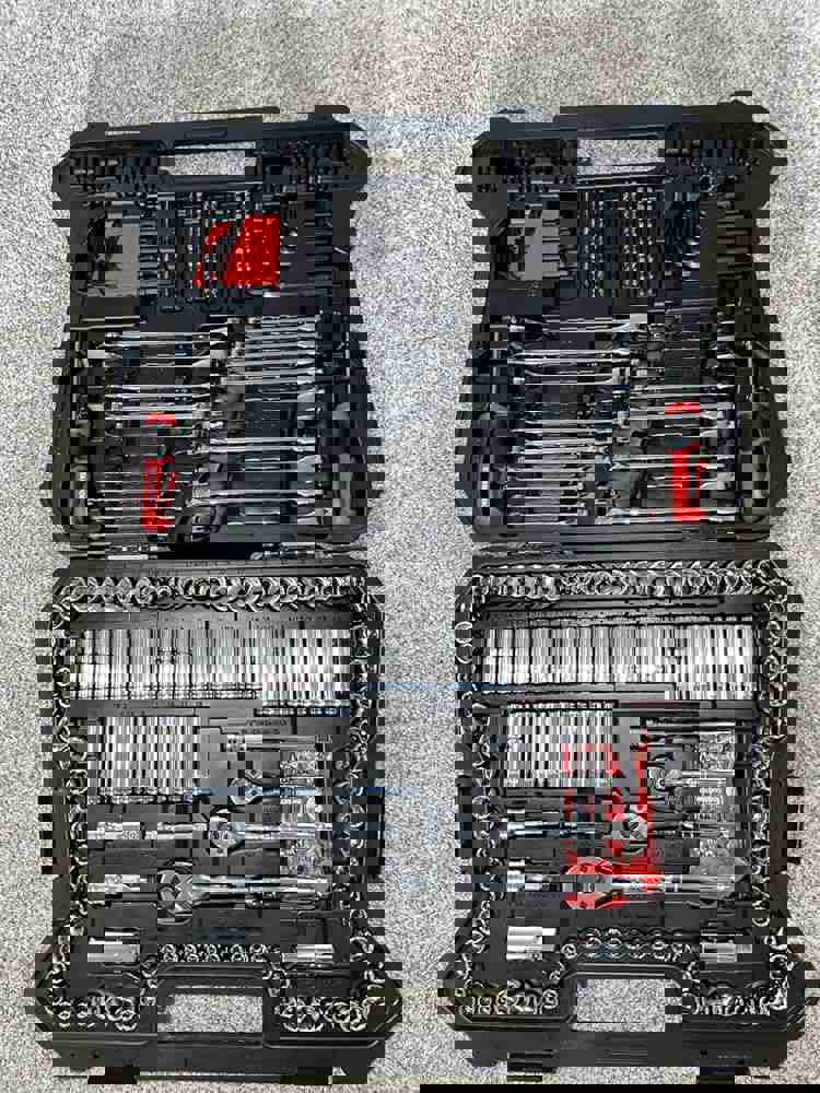 1166738