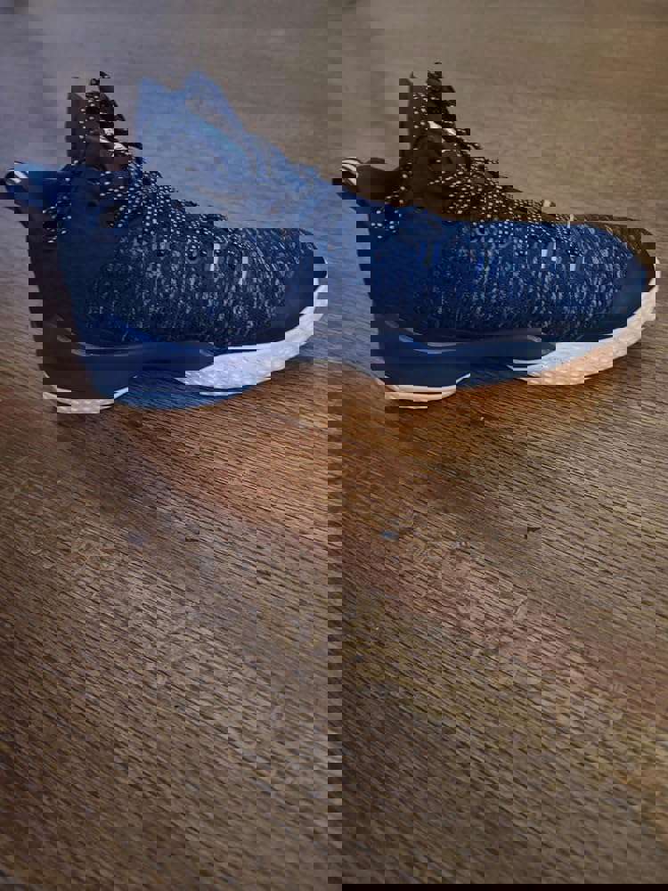 1174281