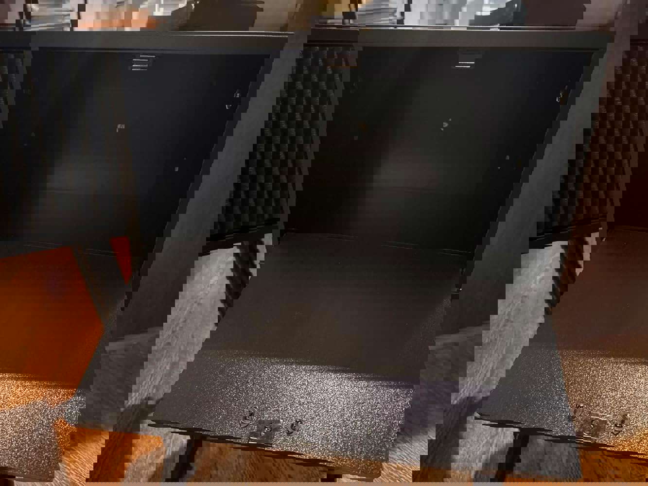 1162333