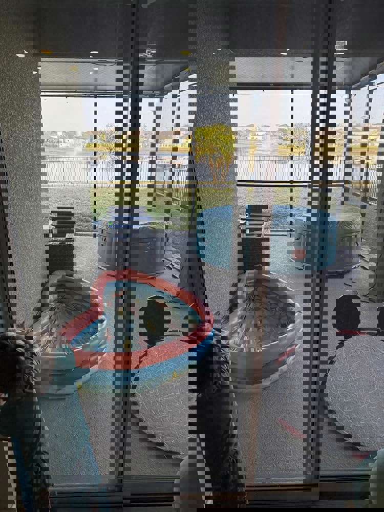 1168054