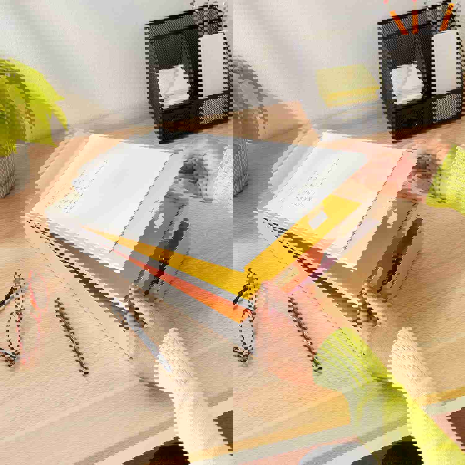 1167658