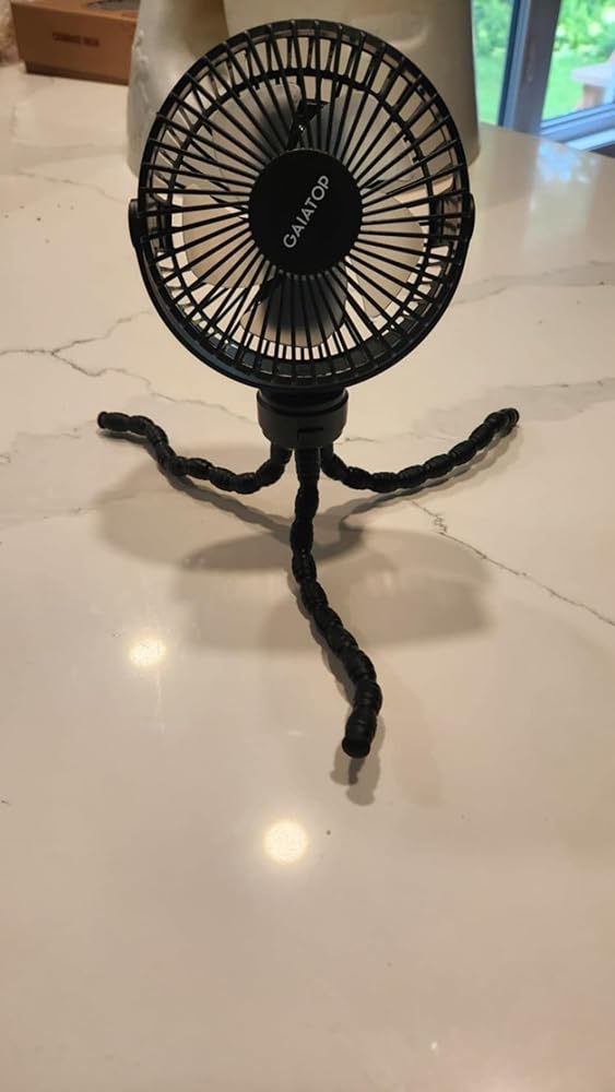1258436