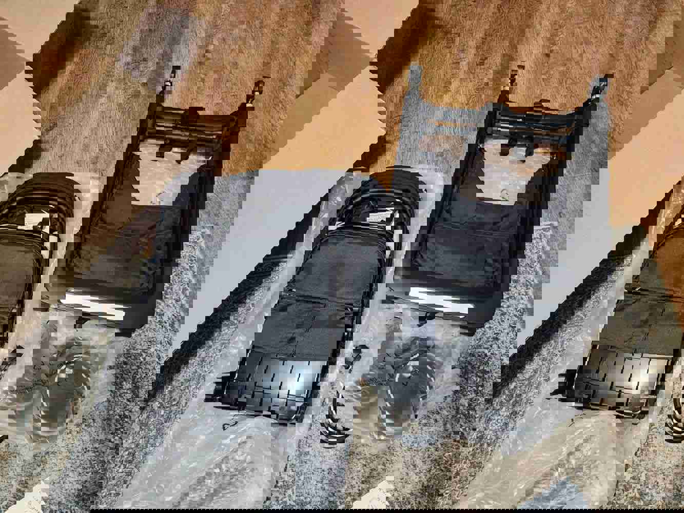 1258458