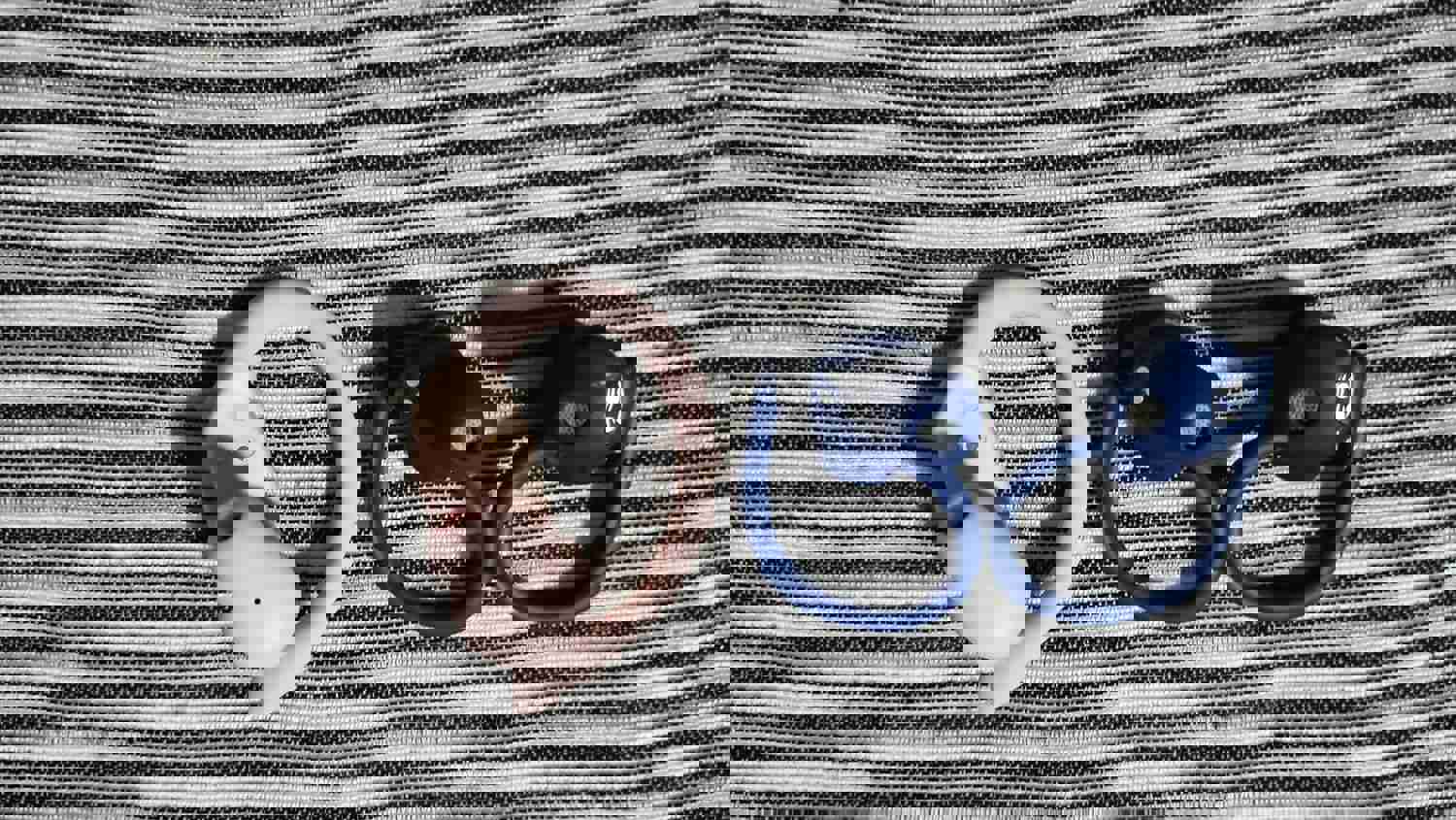 1259700