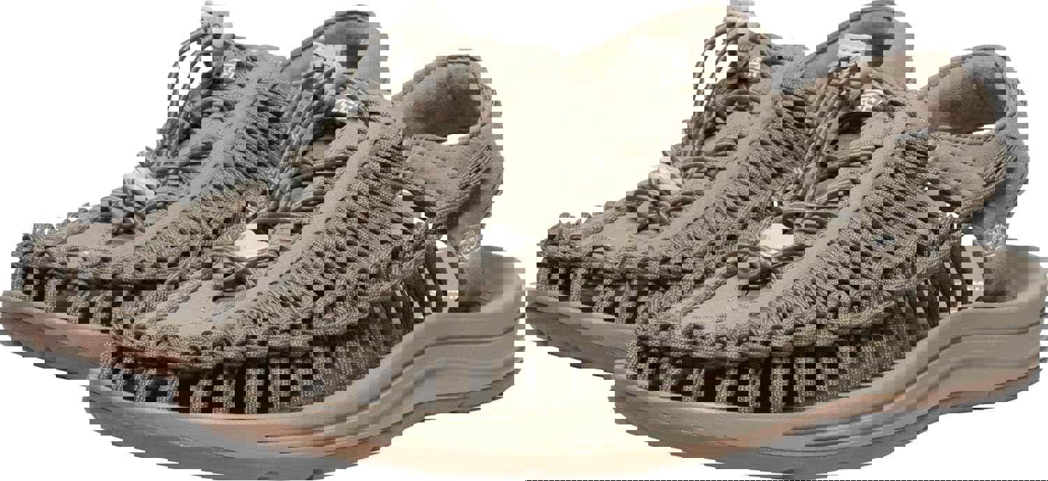 1261154