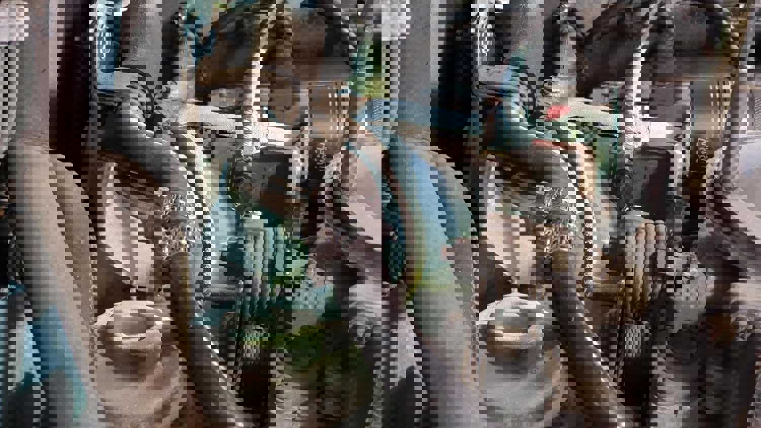 1282086
