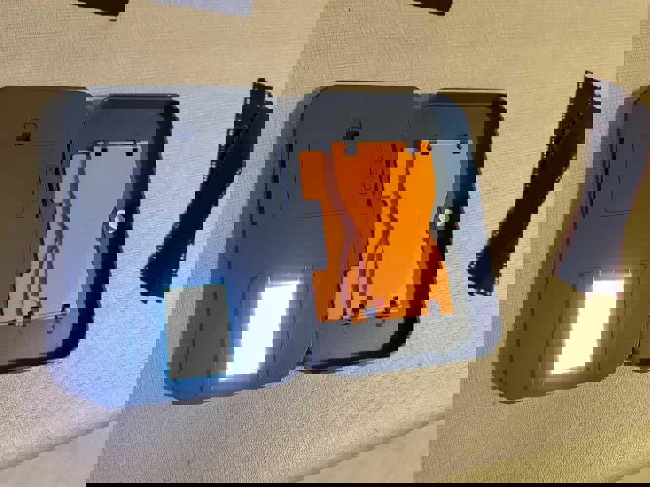1296472