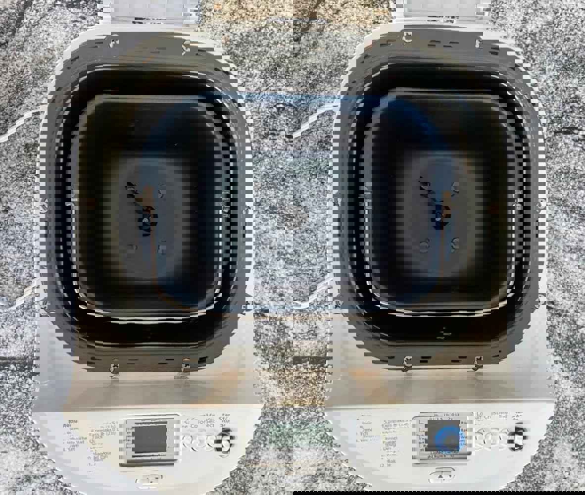 1294045