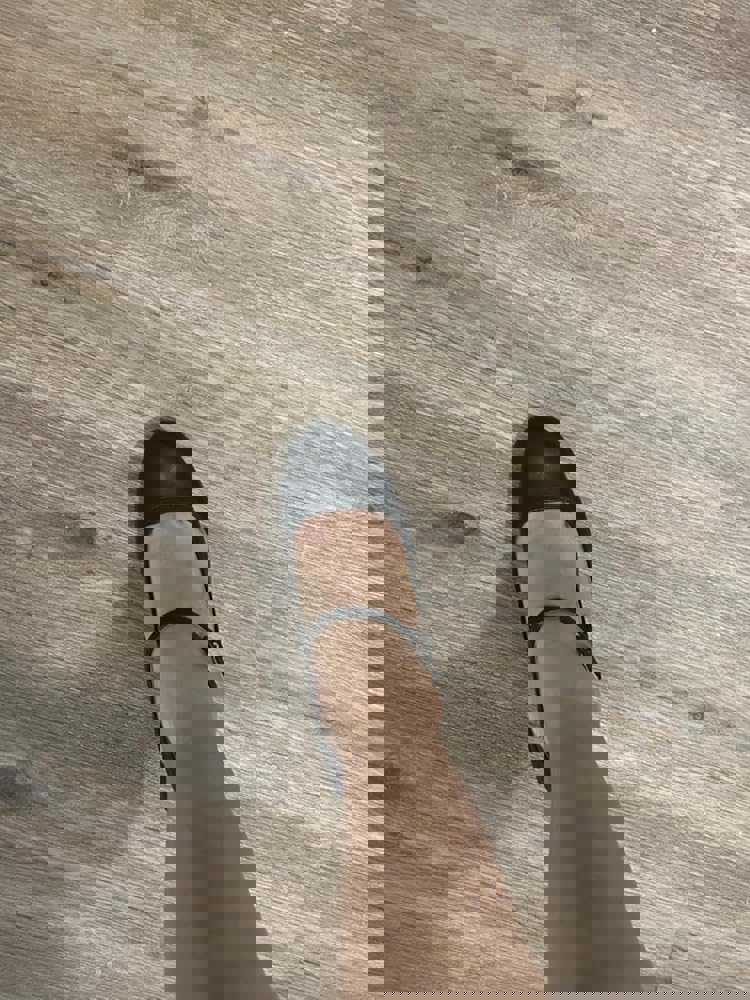 1302583