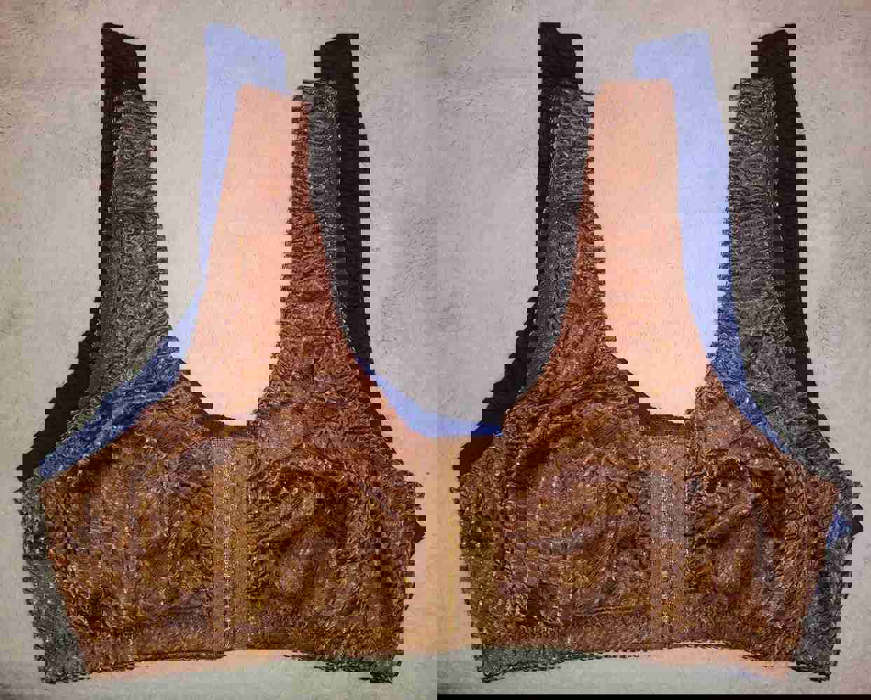 1302943