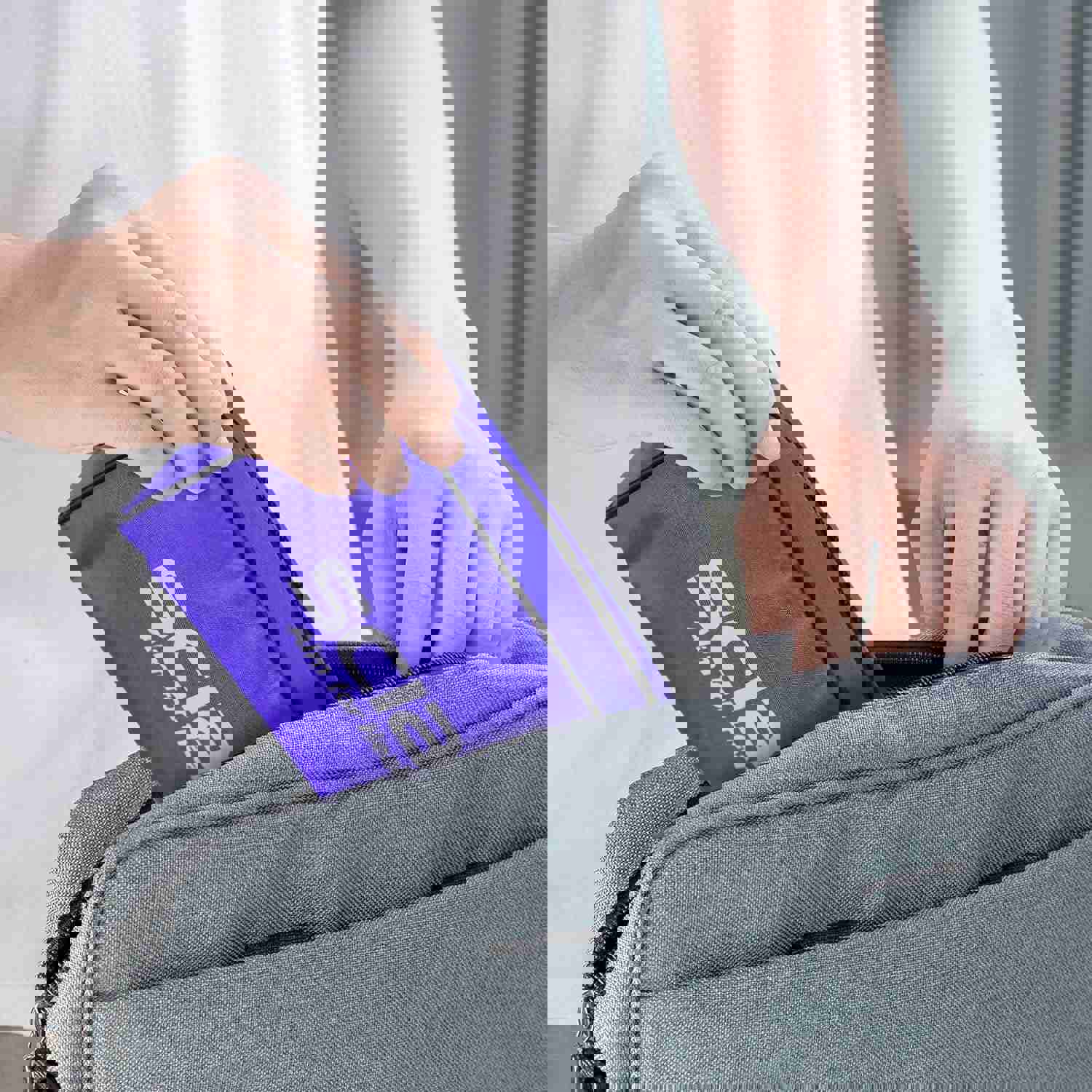 1306428