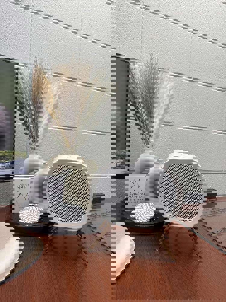 1299585