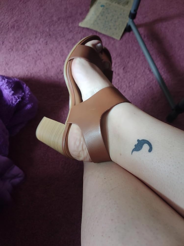 Soda Topshoeave Women's Chunky Heel Ankle Strap Sandals: A Comfortable & Stylish Surprise