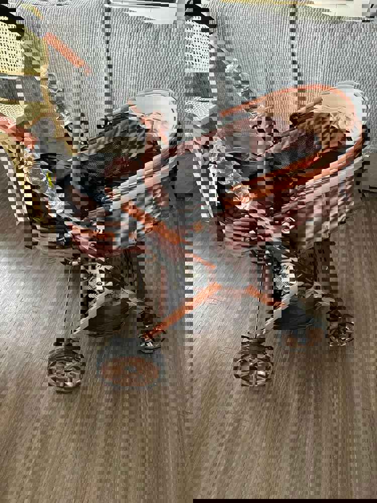 1297368
