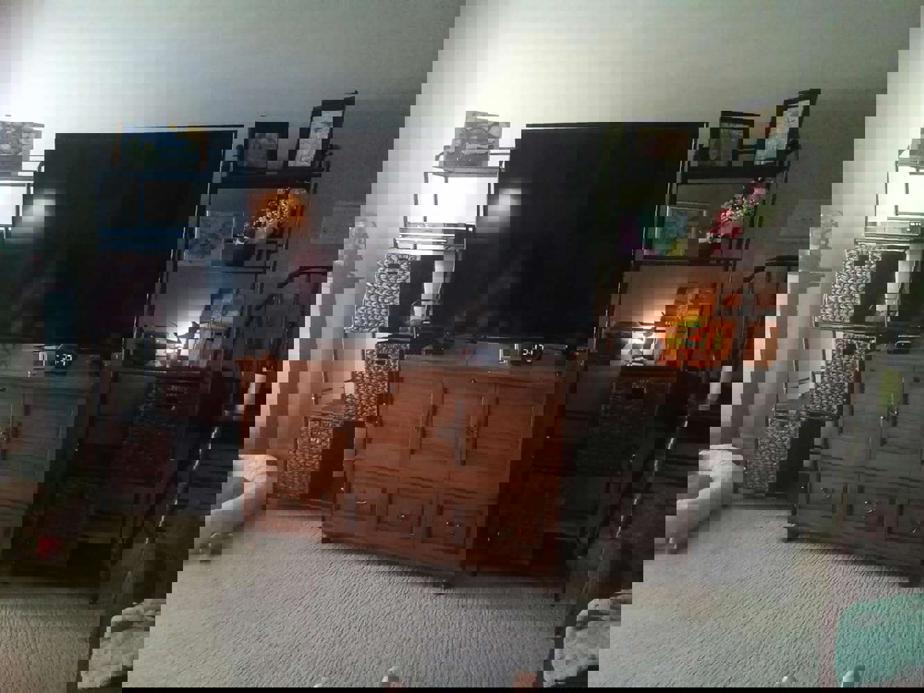 1296923