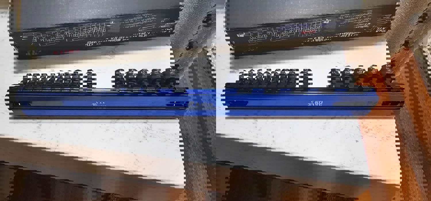 1289882