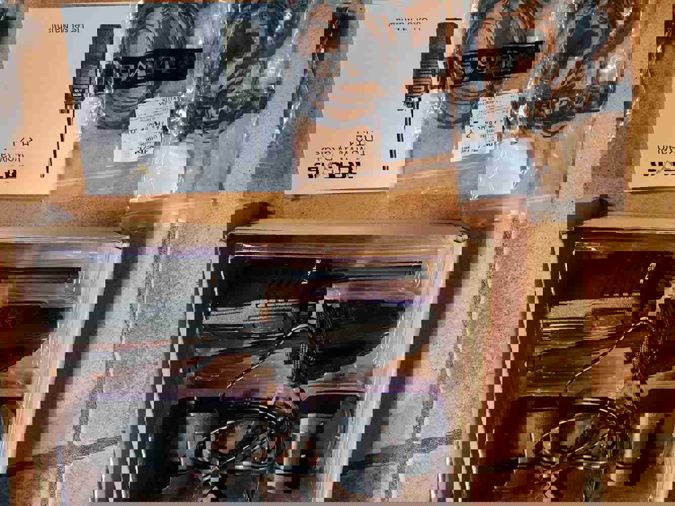 1295057