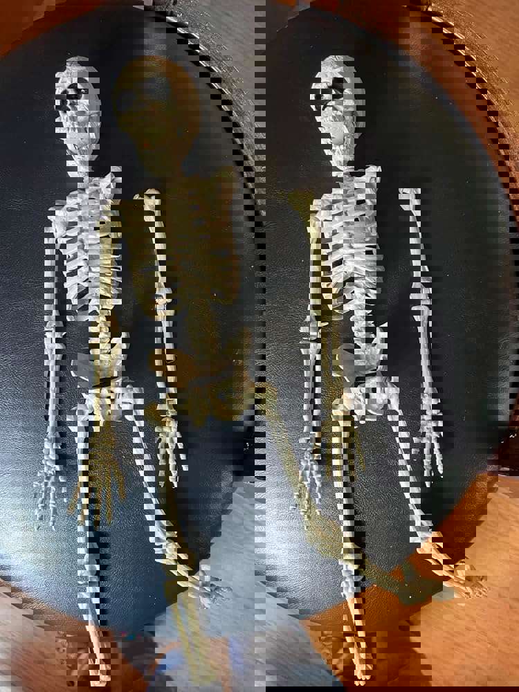 1300385