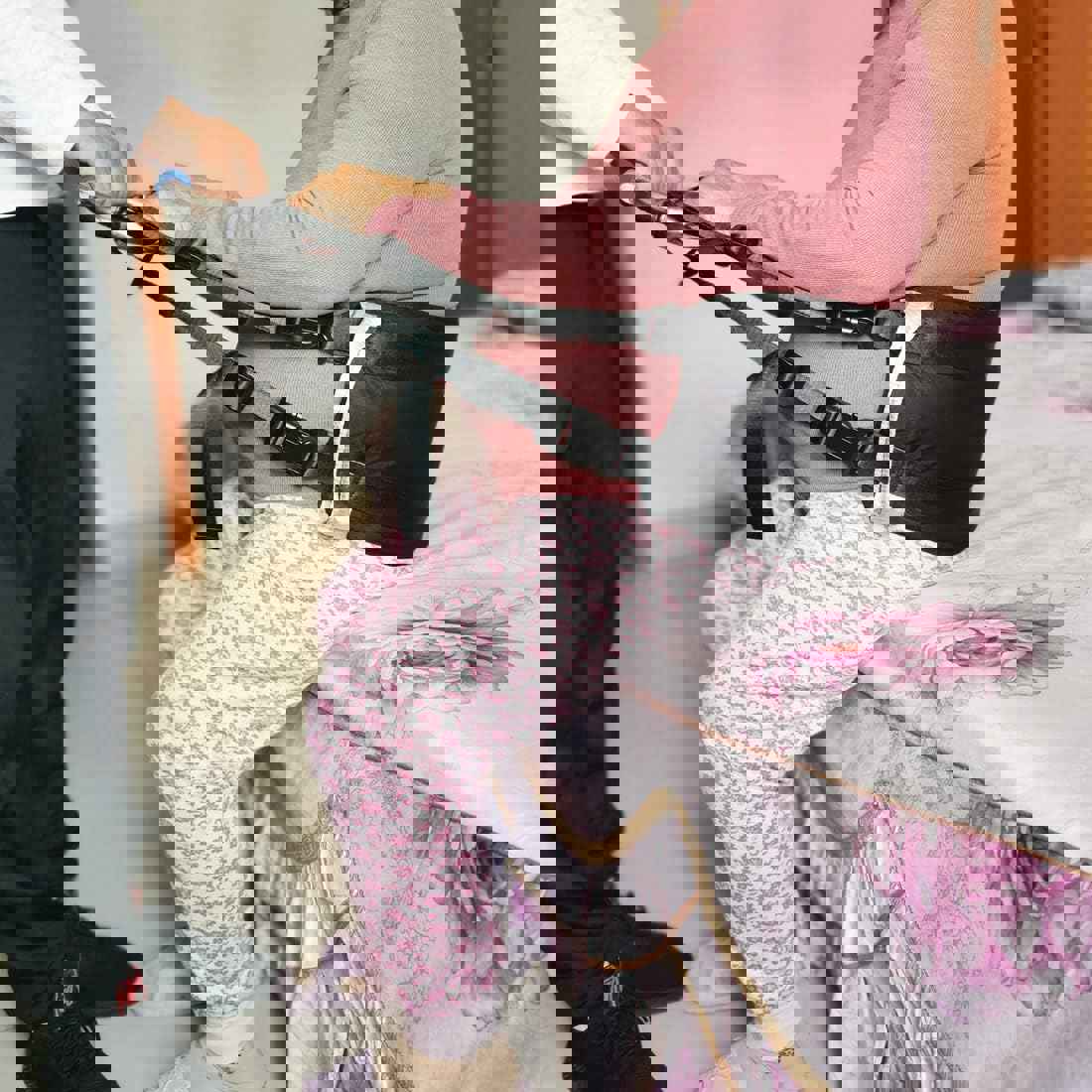 1305127