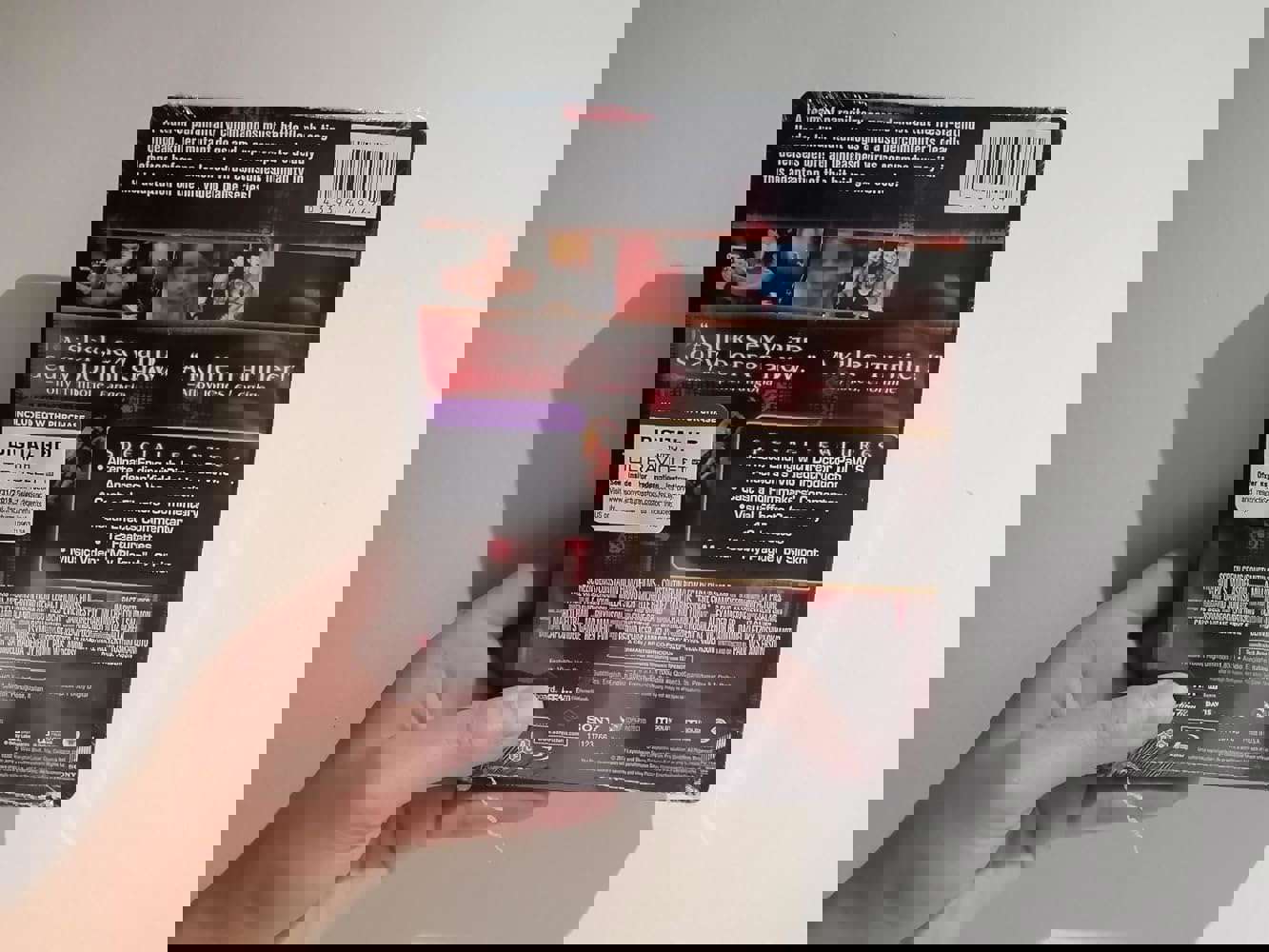1299873