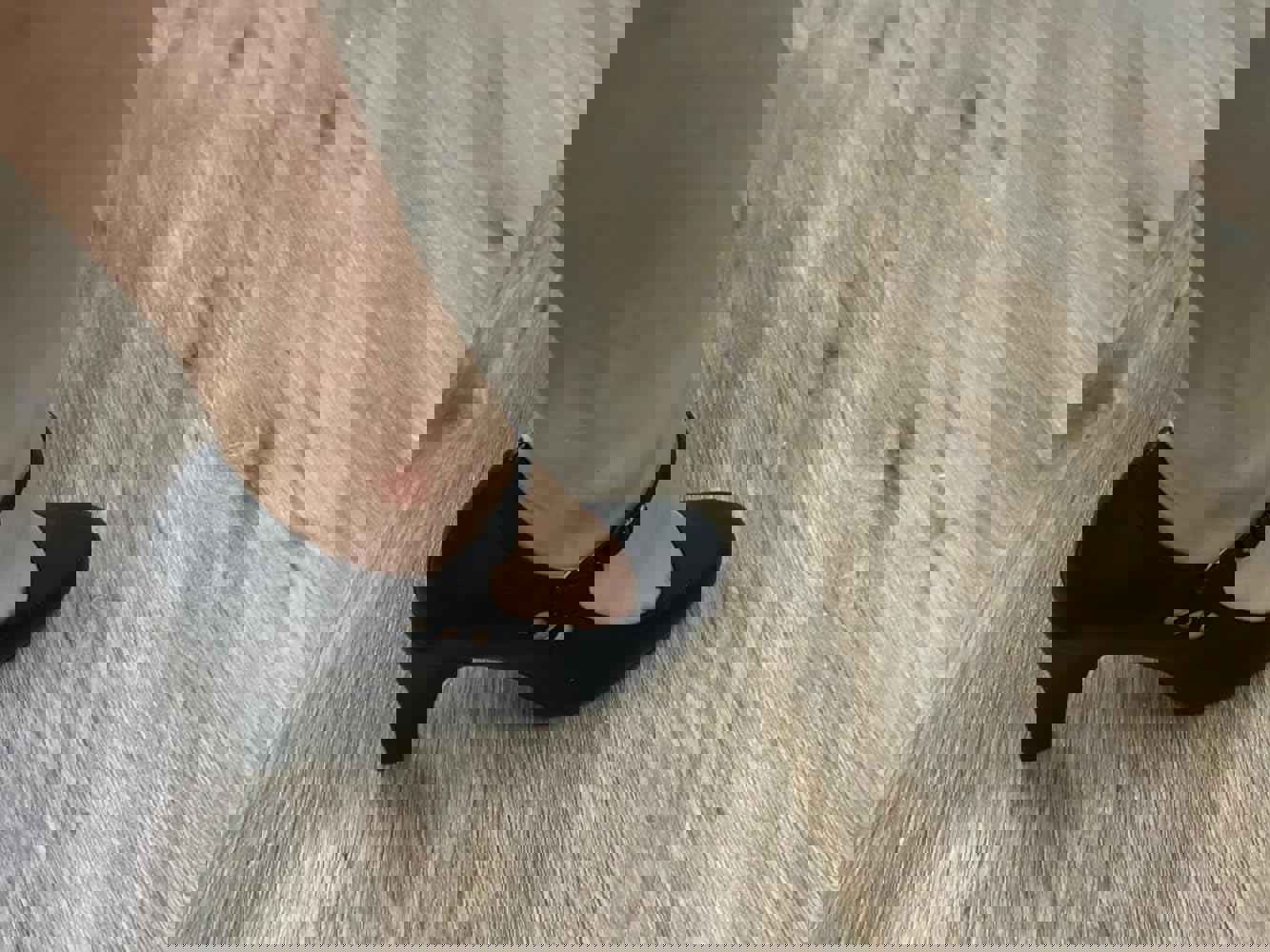 1302582