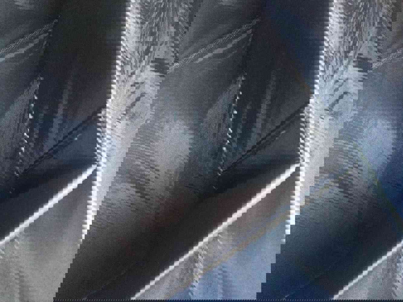 1297046