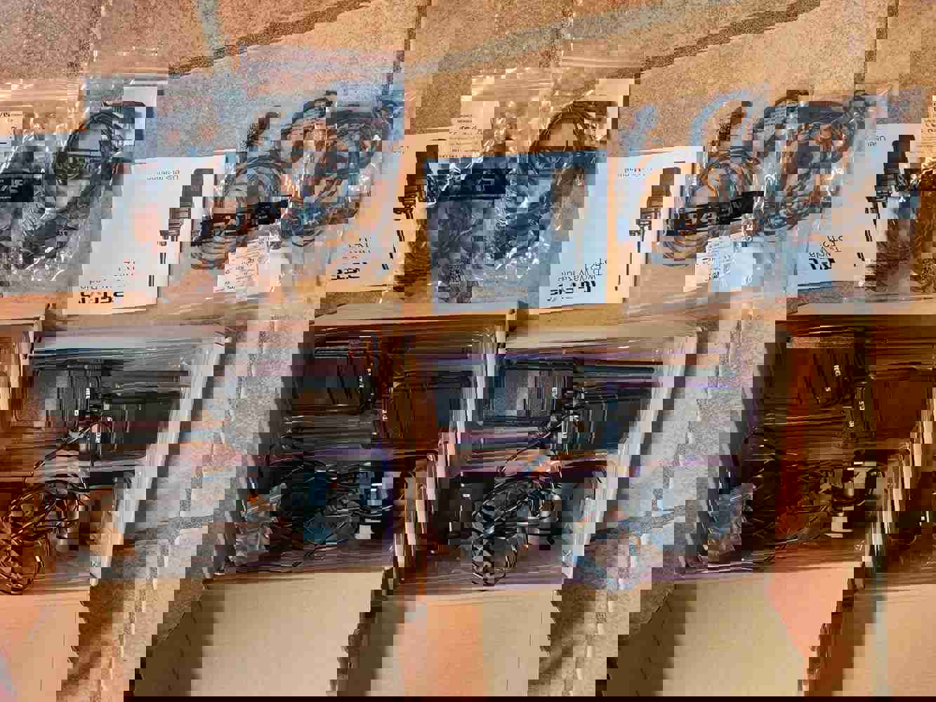 1295056