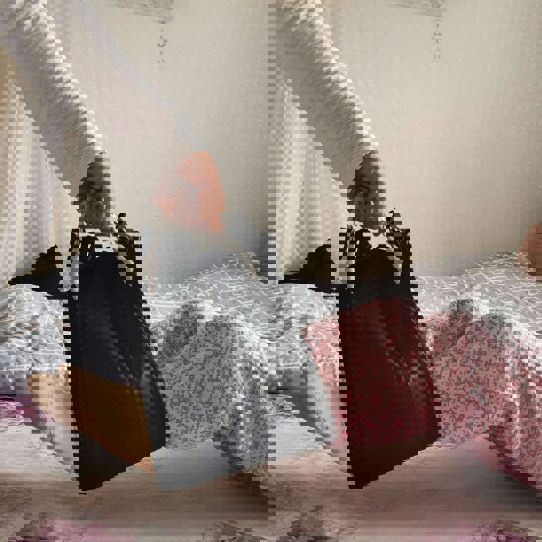 1305130