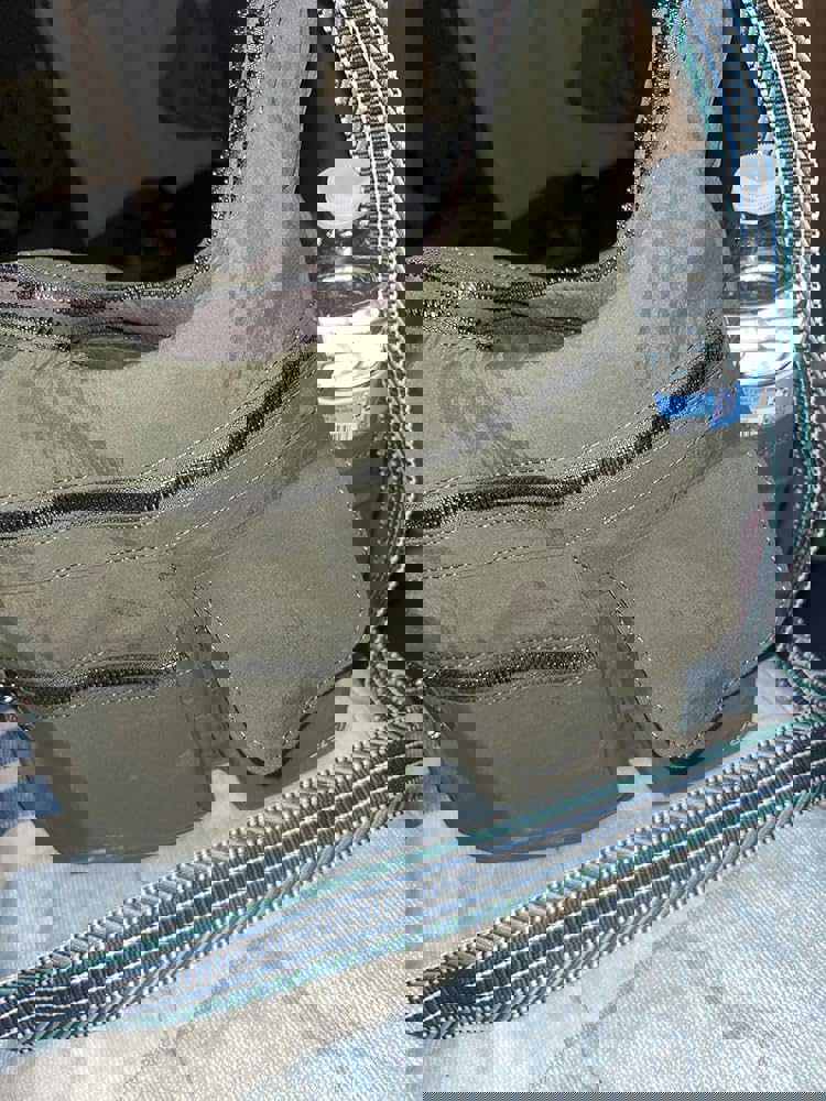 1298833