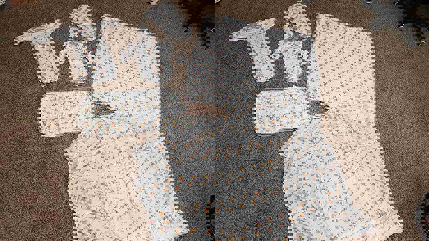 1301920