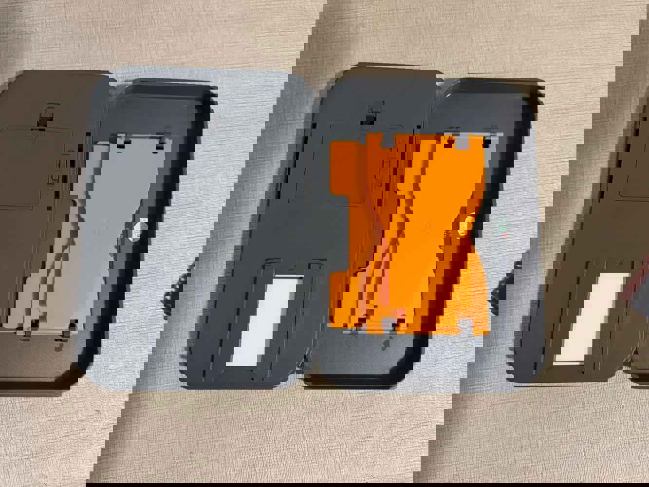 1296471