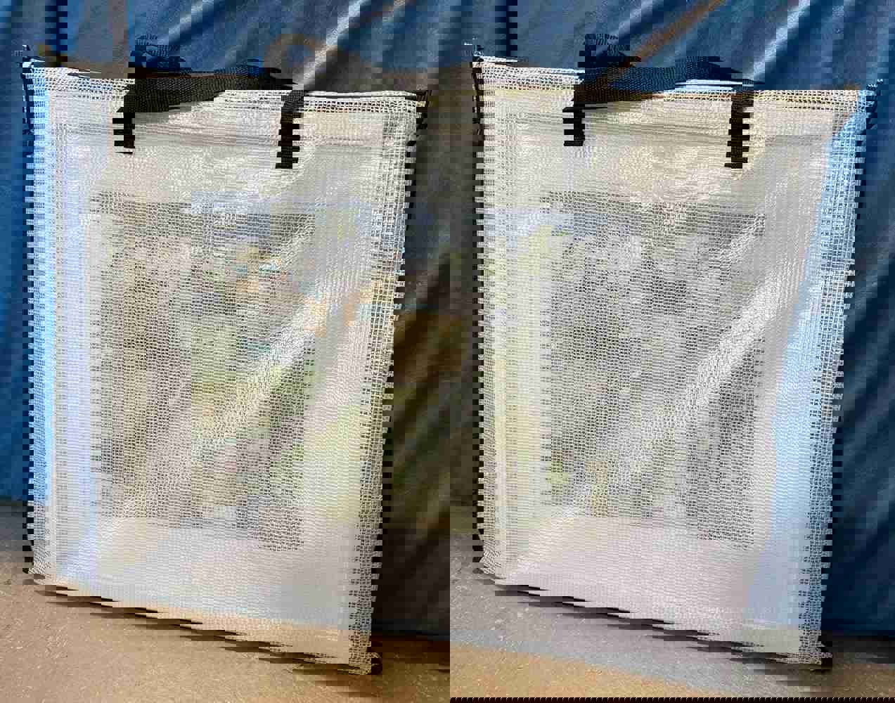 EOOUT 4pcs 19x25 Inches Art Portfolio Bags, Portfolio Folder for Artwork, Posters Storage Bag with Zipper and Handle Mesh Folder Organizers for Poster, Scrapbook, Keepsake and Bulletin Board