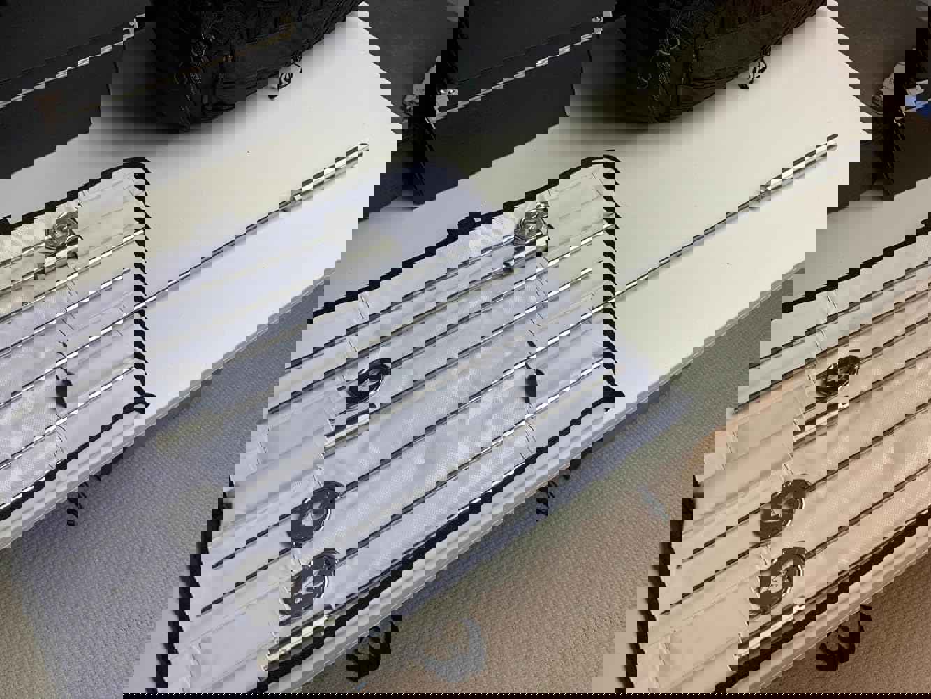1313794