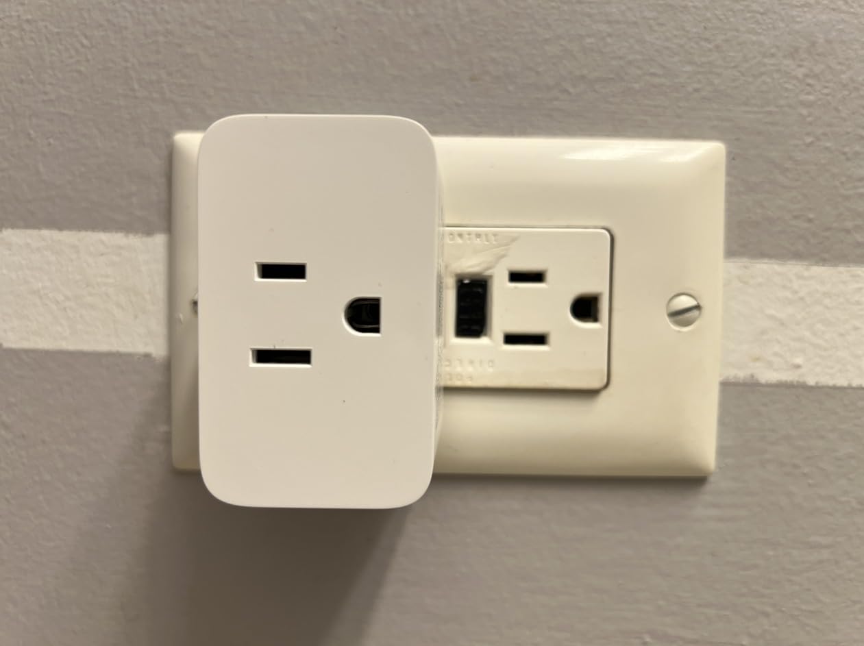 1365823