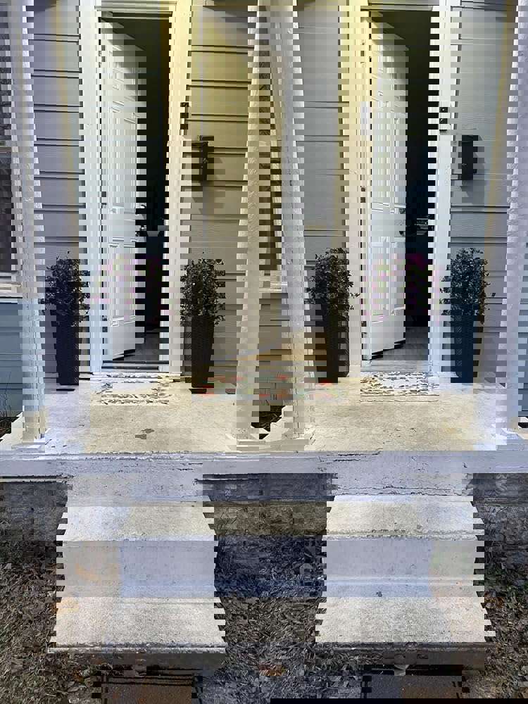 1366226