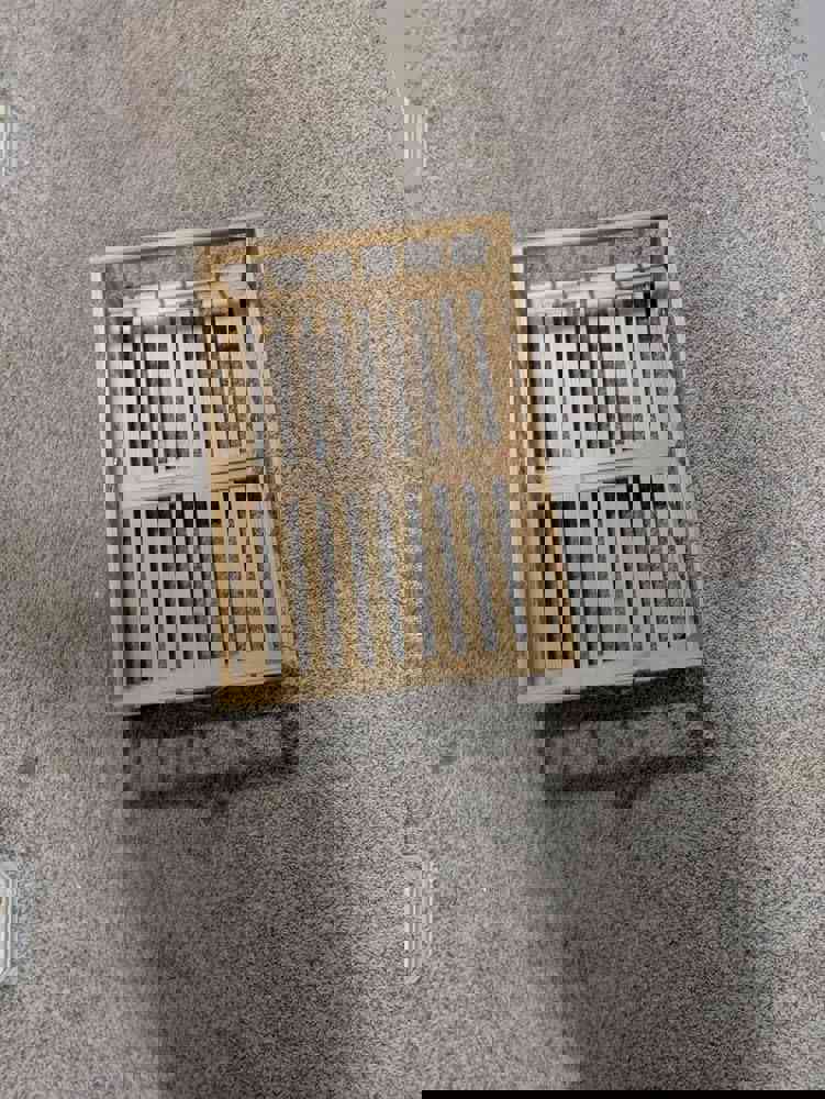 1366256