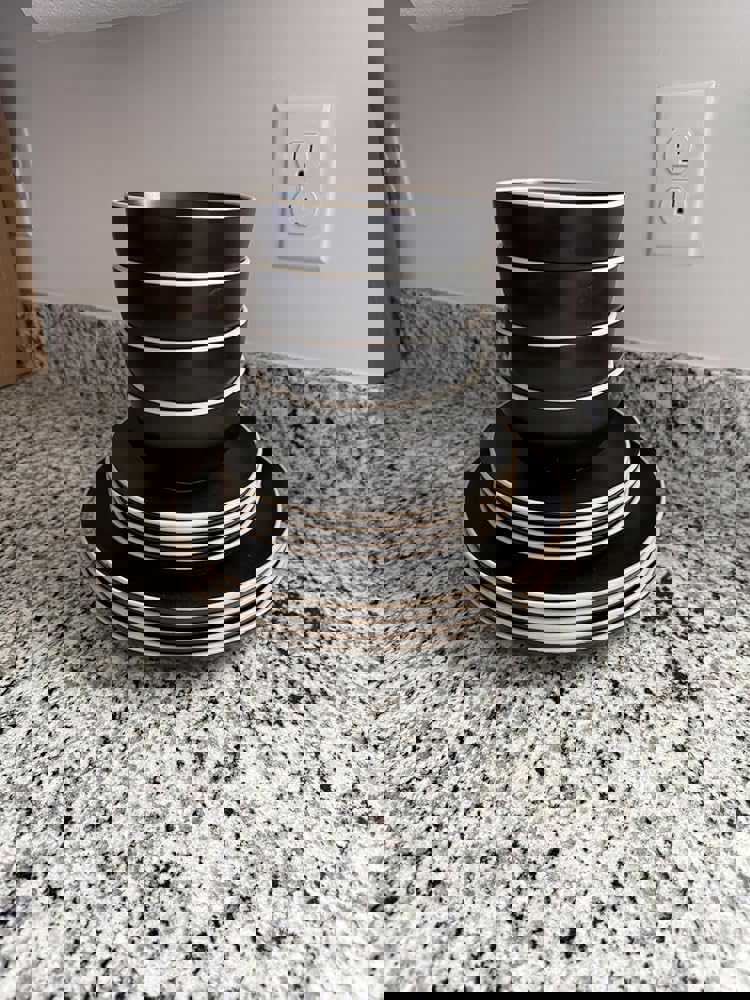 1481614