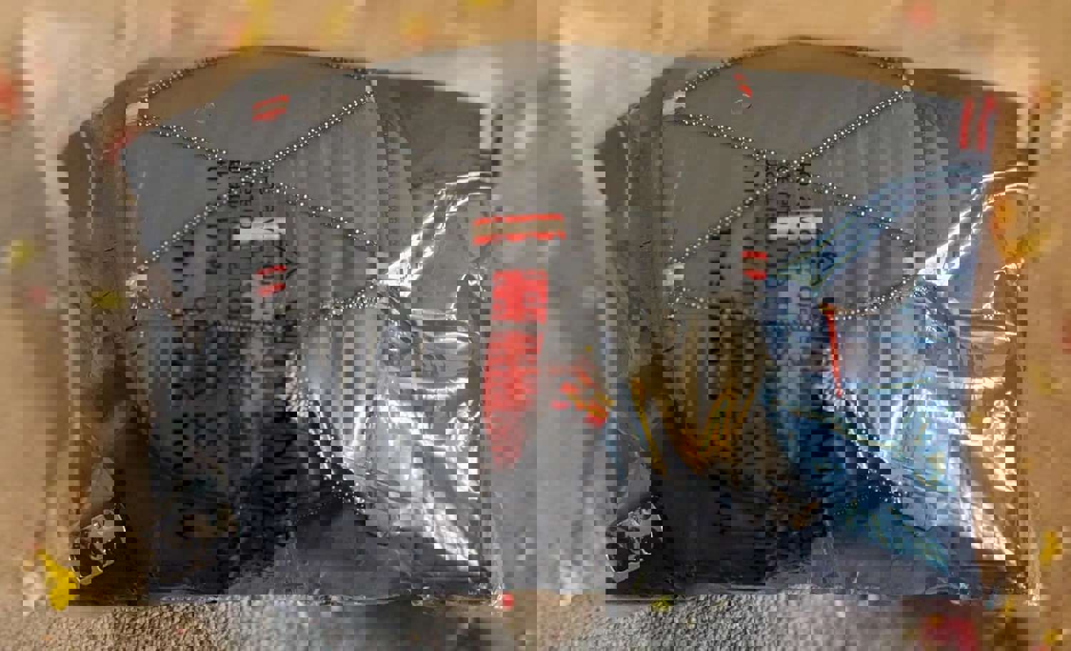 1484761