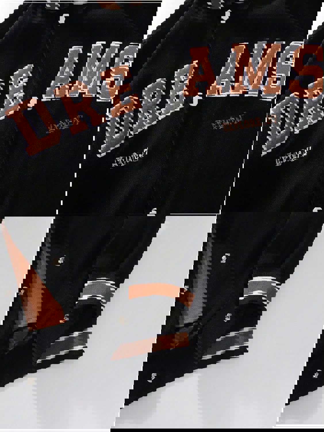 1509377