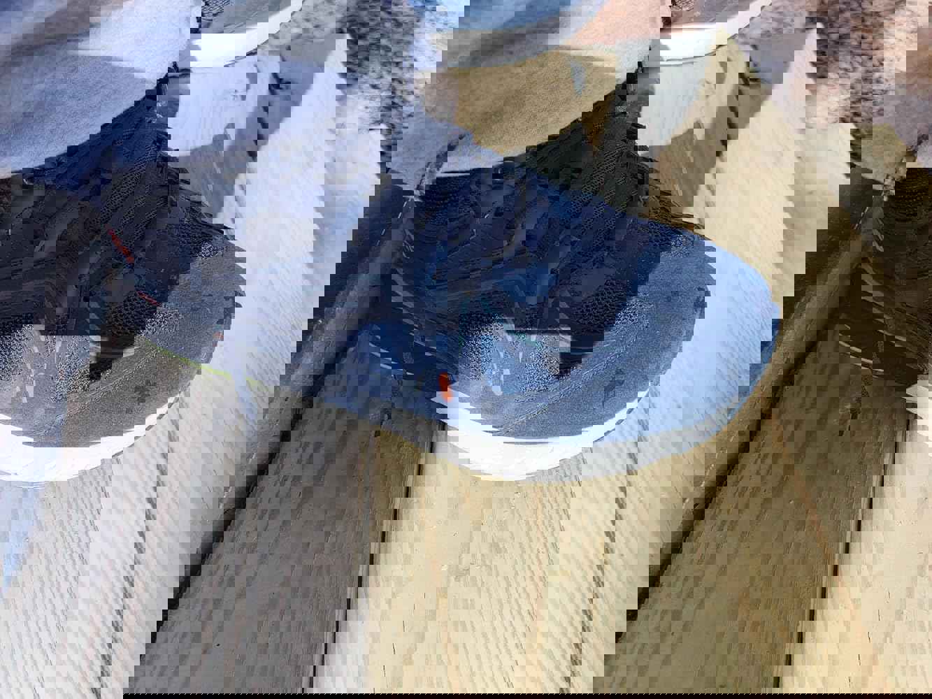 1535232