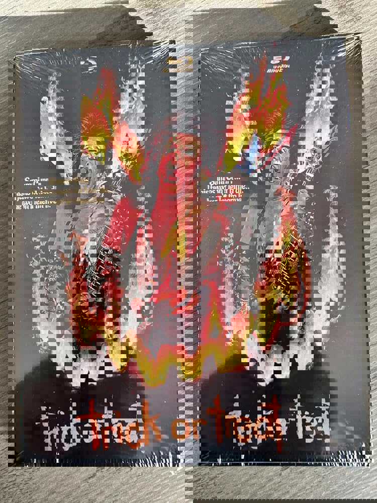 1534880