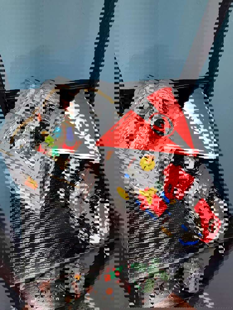 1534900