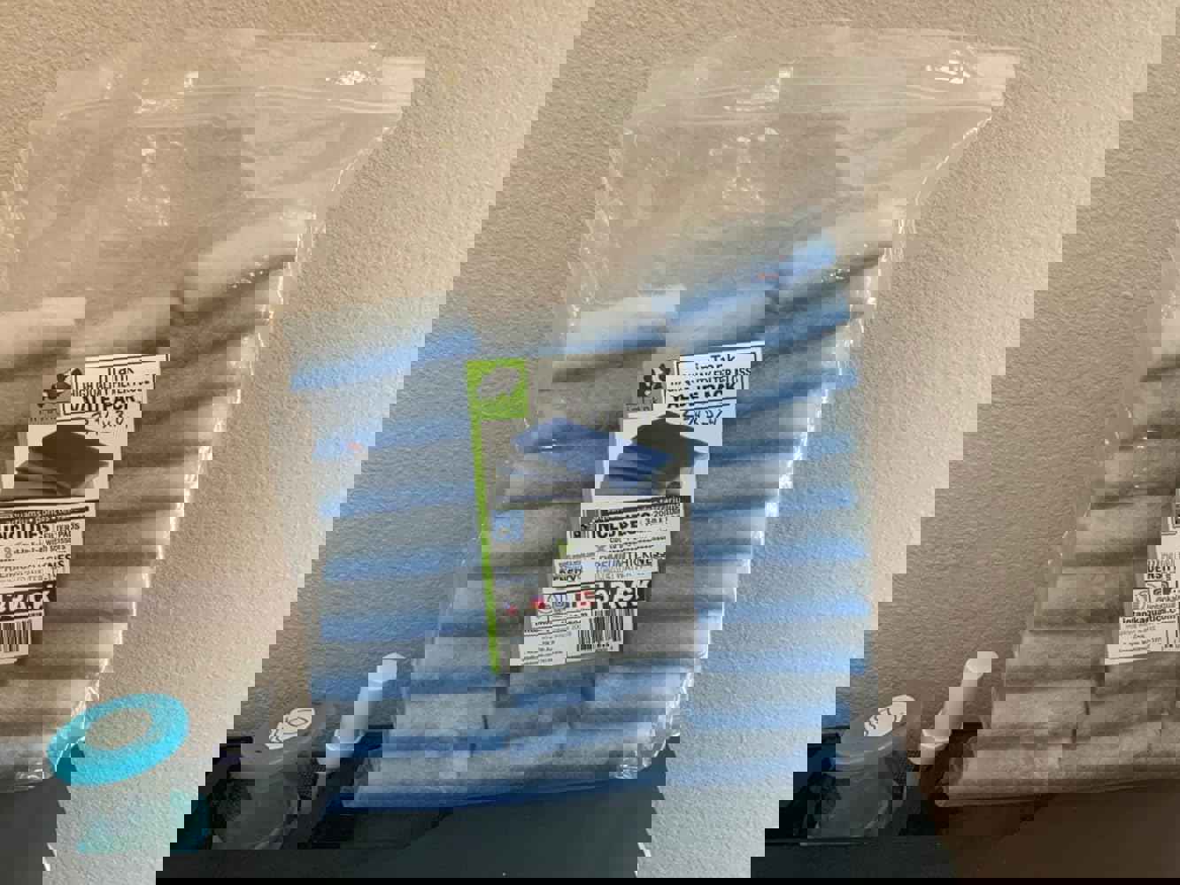 1535718