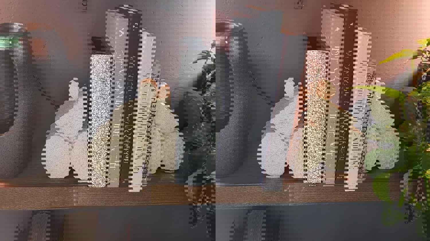 1535767