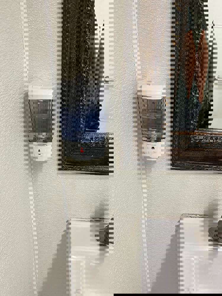 1536922