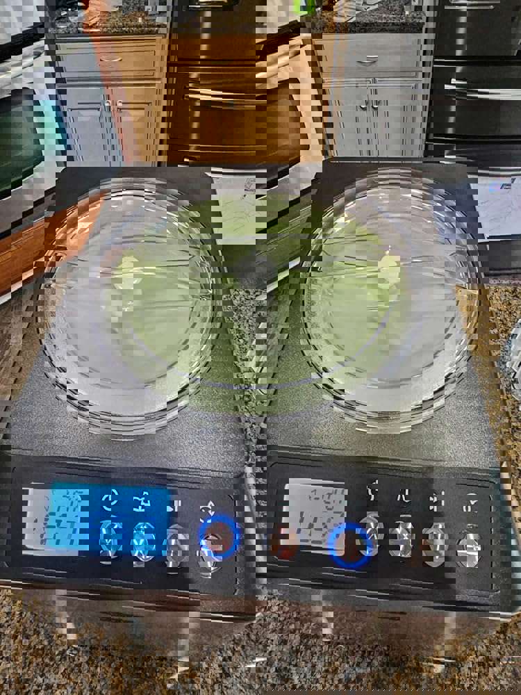 1537077