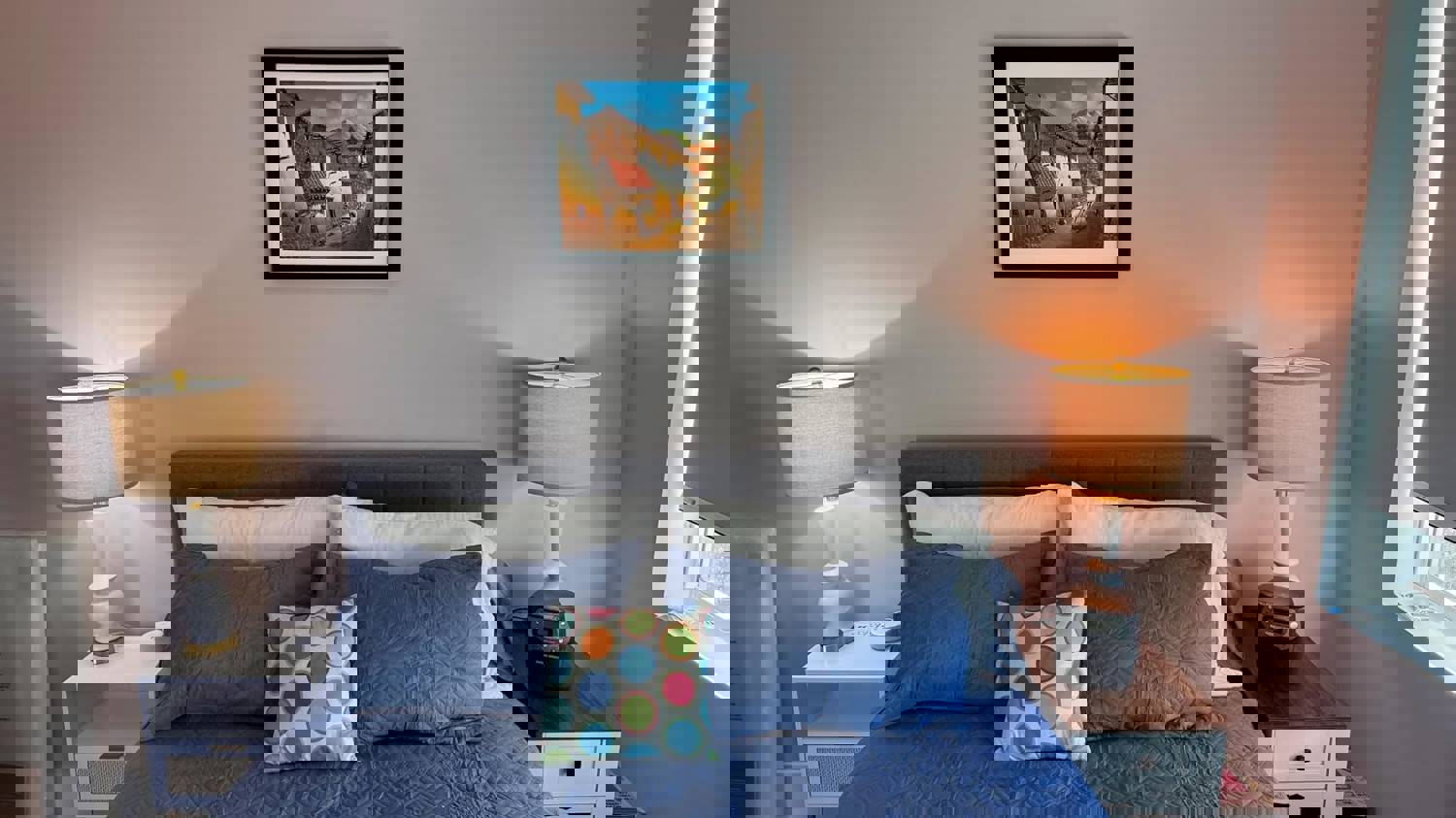 1537708